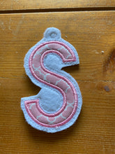 Letter 'S' for Banner HORIZONTAL & VERTICAL files 4x4 - ITH Digital Embroidery Design